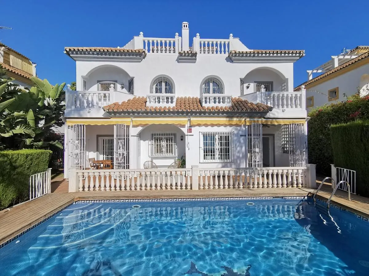 Town-House-Style Villa - On The Golden Mile Marbella