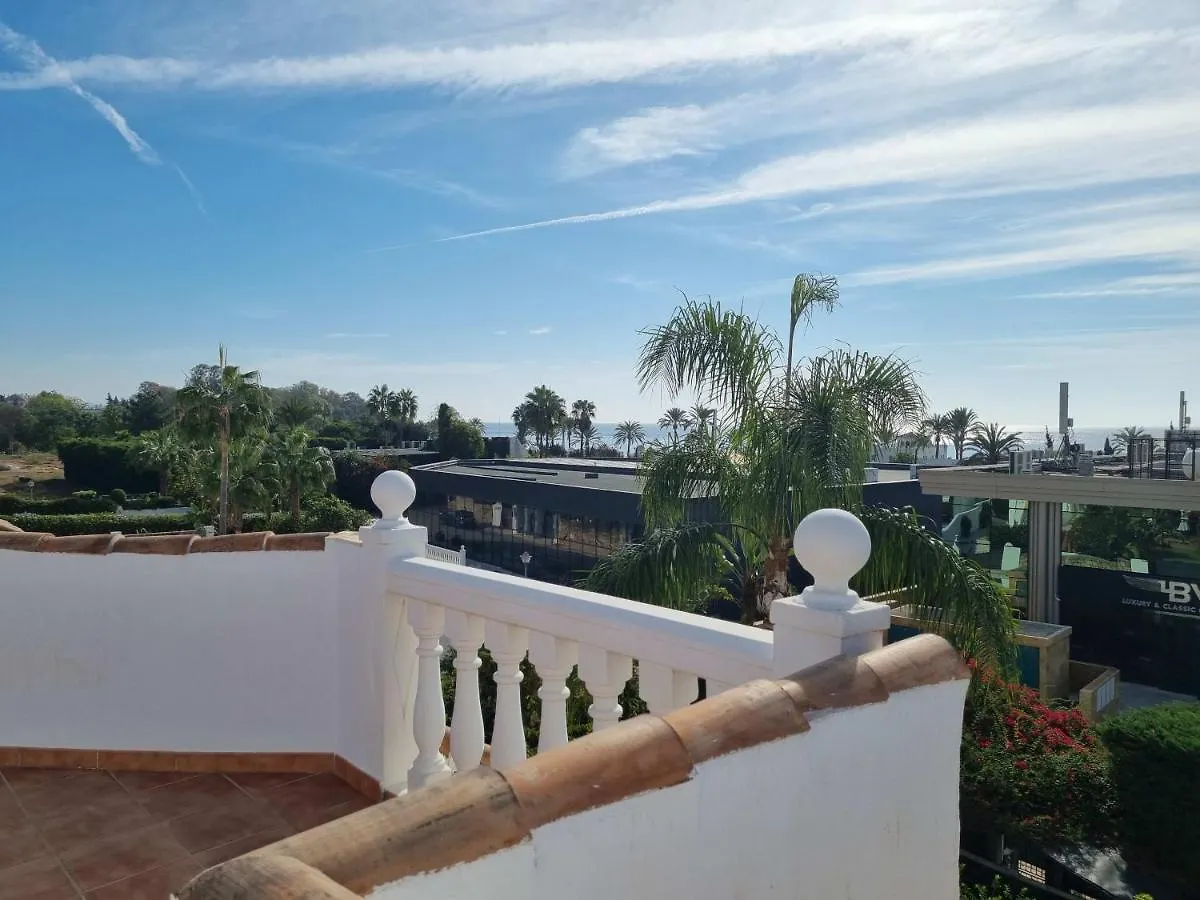 Town-House-Style Villa - On The Golden Mile Marbella Holiday home